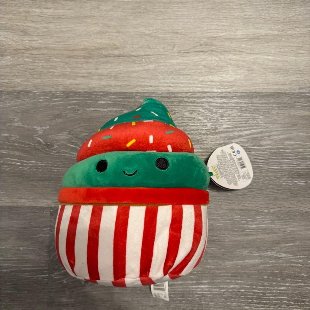 Christmas cupcake Squishmallow